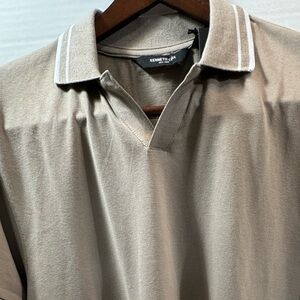 Kenneth Cole short sleeve polo shirt Medium